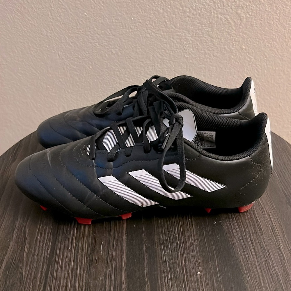 (8-1/2) Adidas Soccer Cleats Black & White Classic
